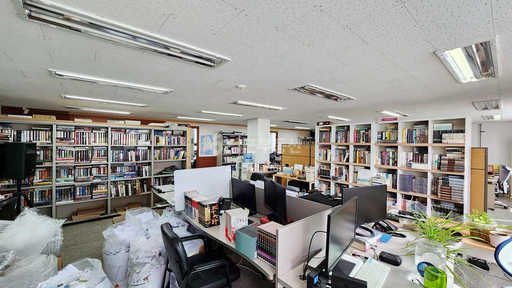 서울특별시 강남구 역삼동 사무실 사진 1