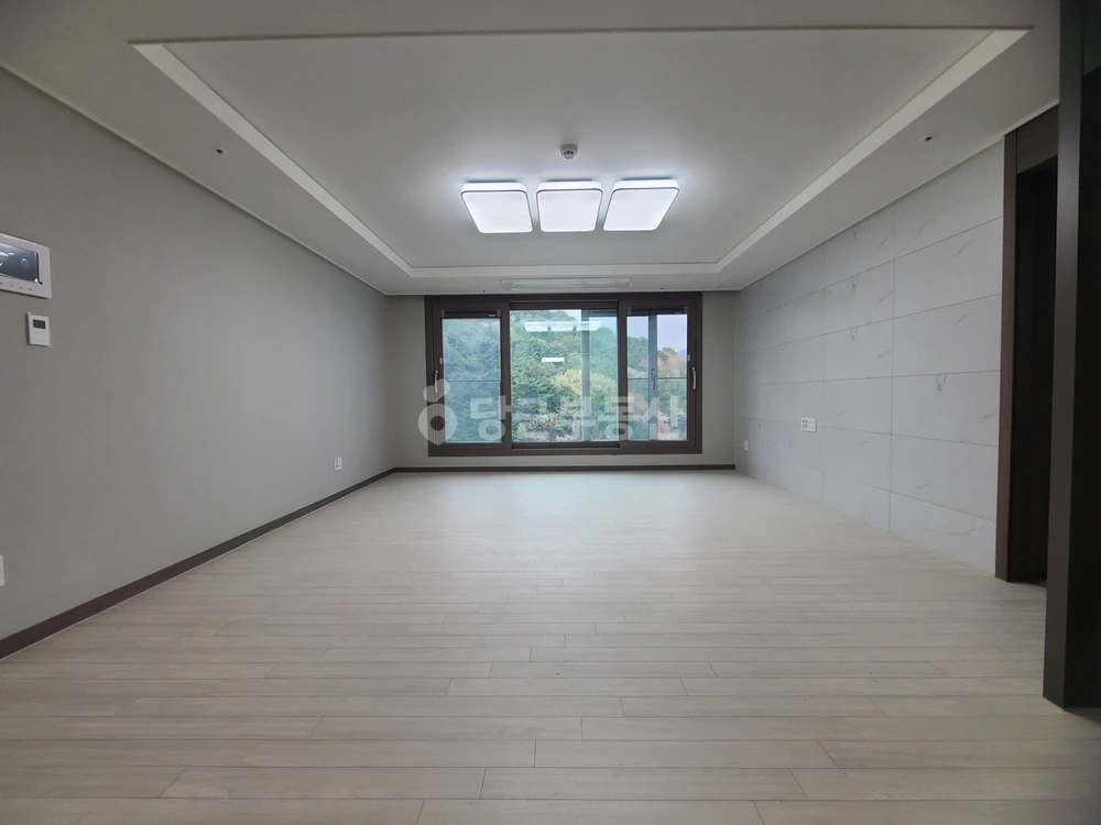 부산광역시 연제구 연산동 아파트 사진 1