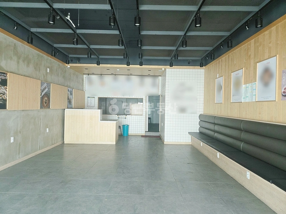 충청남도 천안시 서북구 쌍용동 상가 사진 1