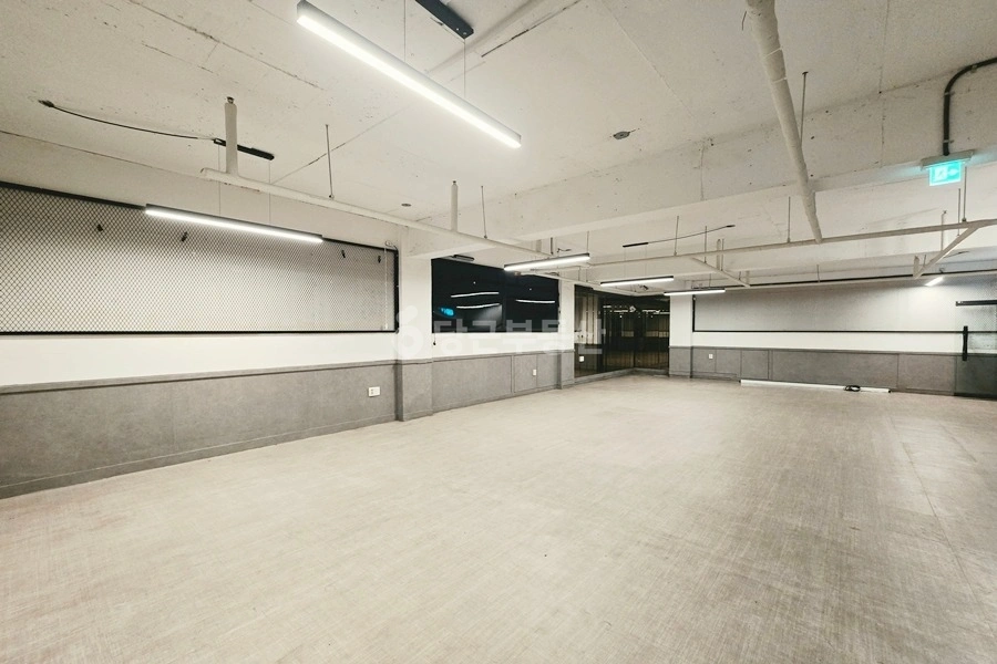 서울특별시 강남구 논현동 상가 사진 1