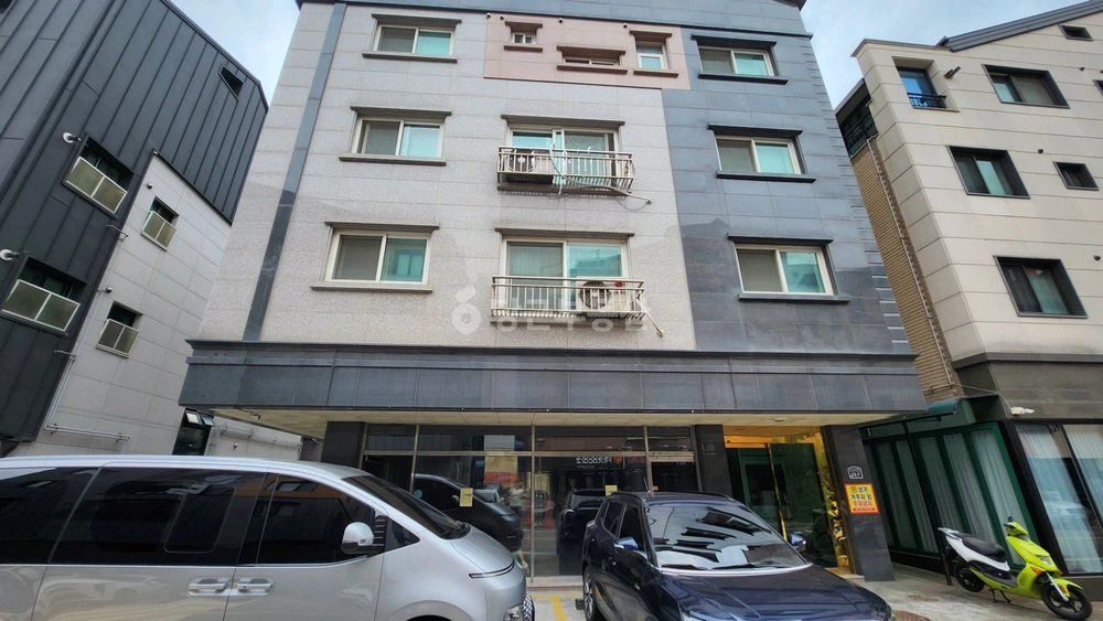 경기도 수원시 권선구 금곡동 상가 사진 1
