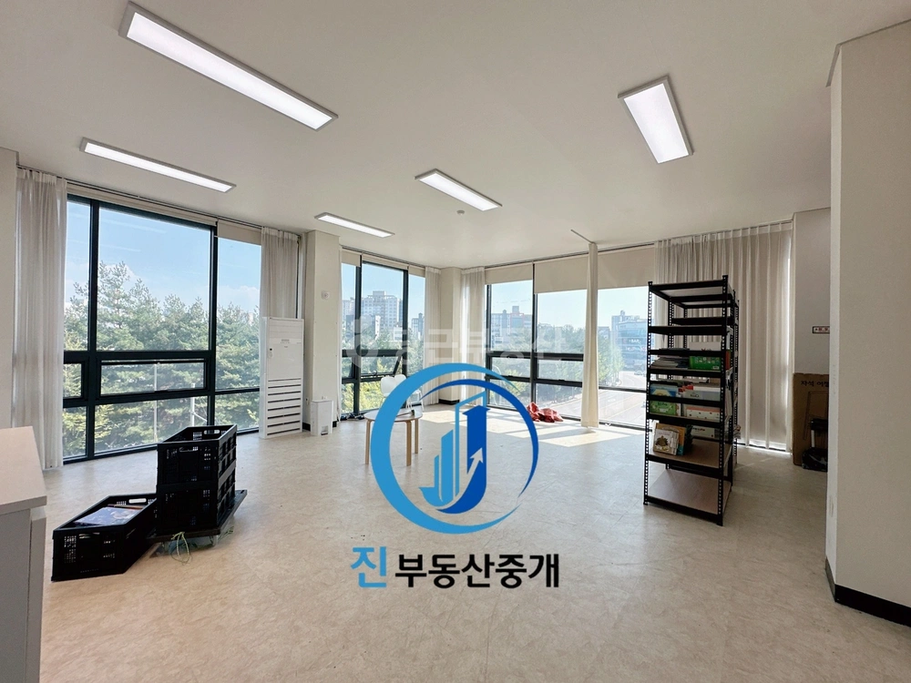 전남광주통합특별시 광산구 장덕동 상가 사진 1