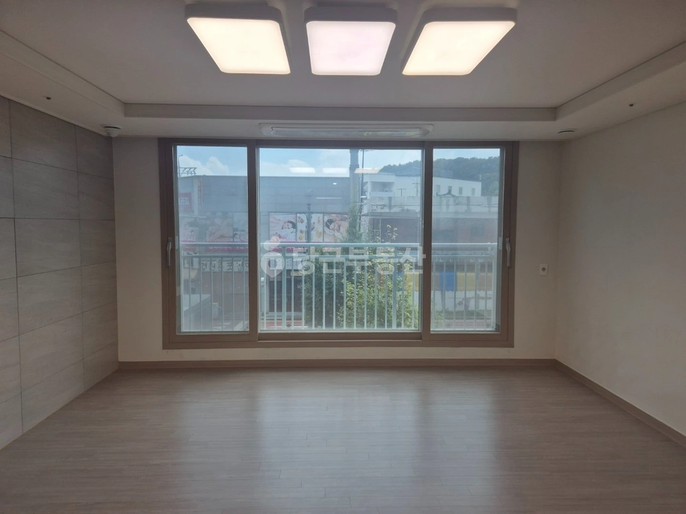 전북특별자치도 군산시 대명동 아파트 사진 1