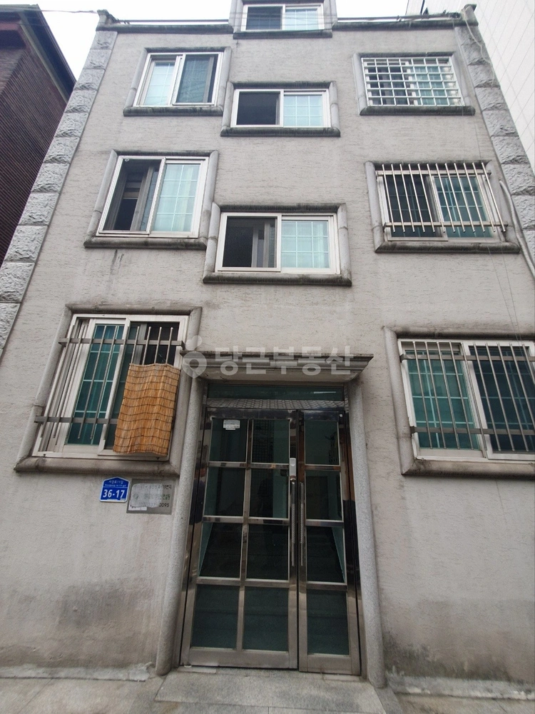 서울특별시 마포구 창전동 원룸 사진 1