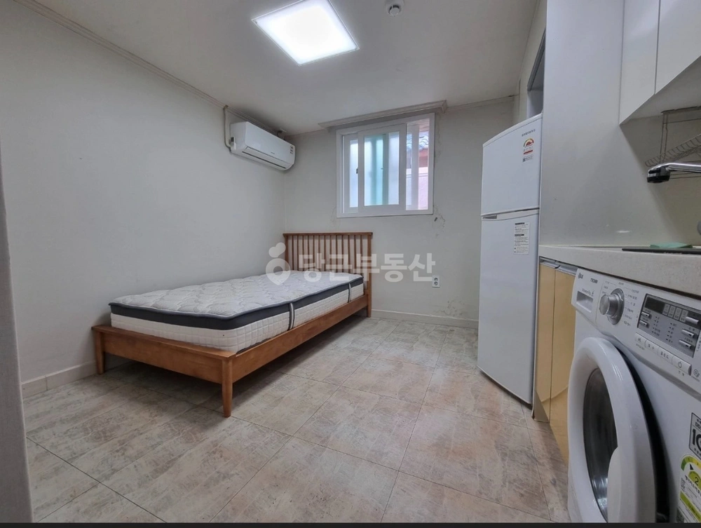 서울특별시 서대문구 연희동 원룸 사진 1