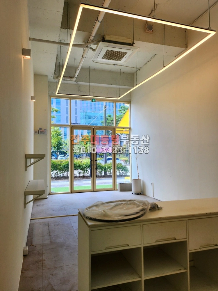 전북특별자치도 전주시 덕진구 만성동 상가 사진 1