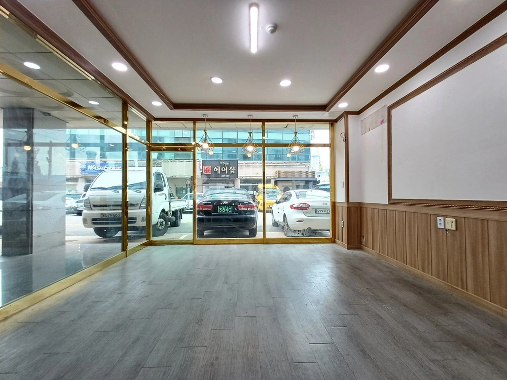 경기도 수원시 영통구 망포동 상가 사진 1