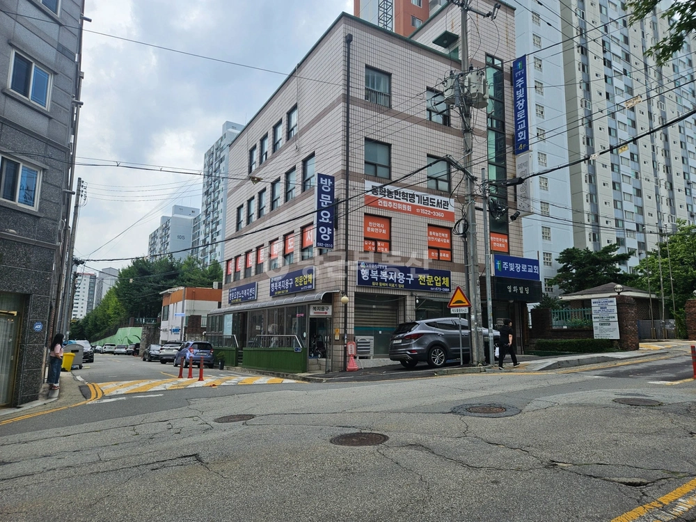 충청남도 천안시 서북구 쌍용동 건물 사진 1
