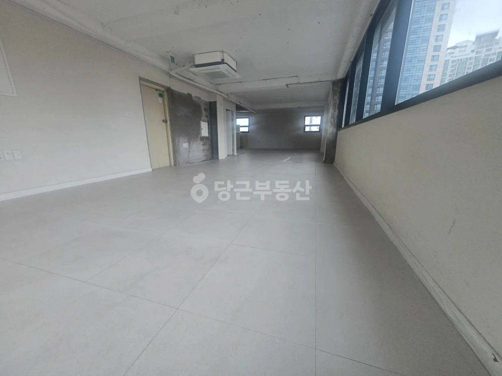 부산광역시 남구 대연동 상가 사진 1