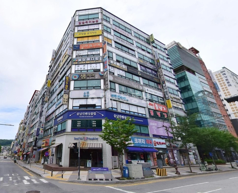 충청남도 천안시 서북구 불당동 상가 사진 1