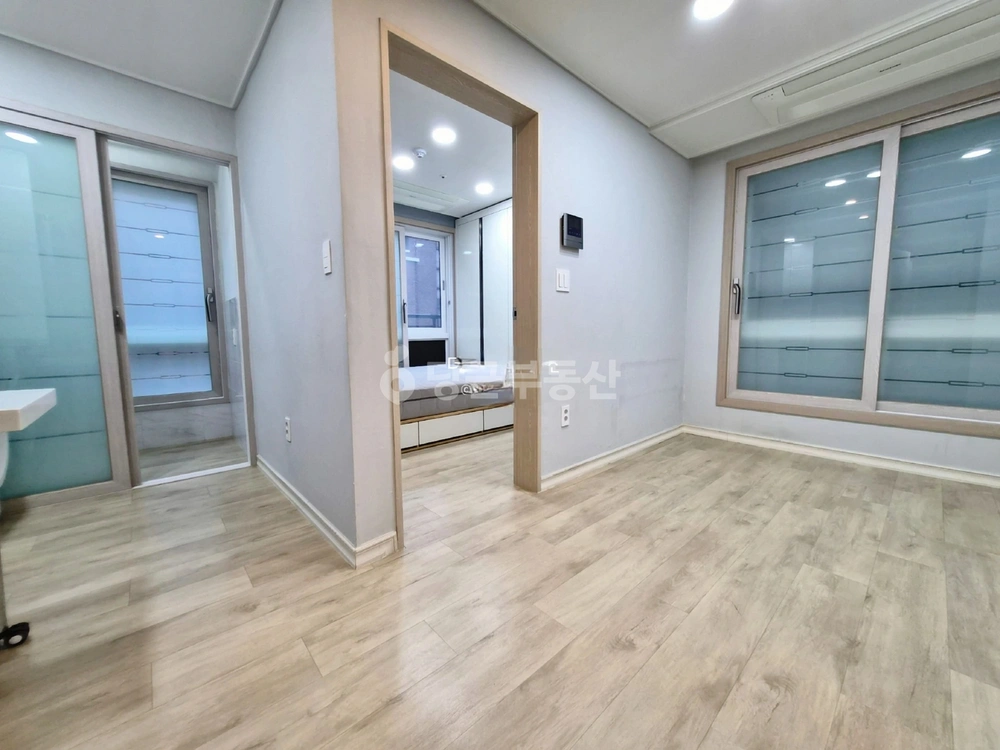 부산광역시 동래구 온천동 원룸 사진 1