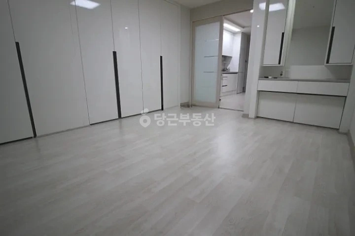 대전광역시 유성구 봉명동 아파트 사진 1