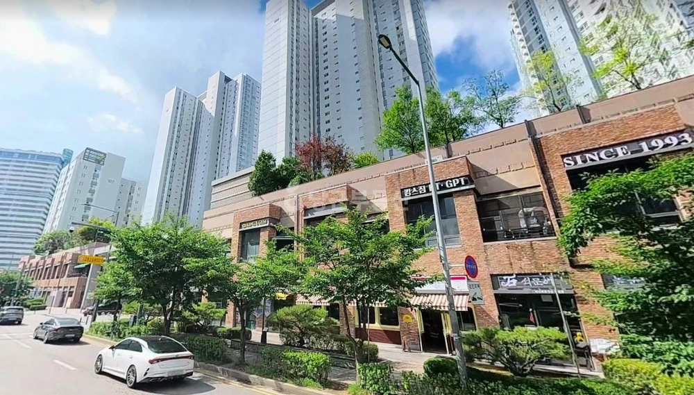 경기도 수원시 영통구 이의동 상가 사진 1