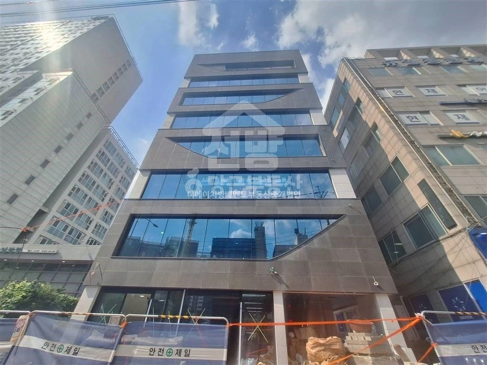서울특별시 서초구 방배동 건물 사진 1