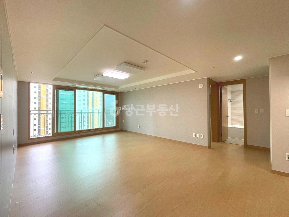 경상남도 창원시 마산합포구 월영동 아파트 사진 1