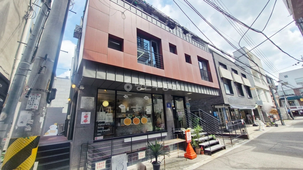 서울특별시 마포구 연남동 상가 사진 1
