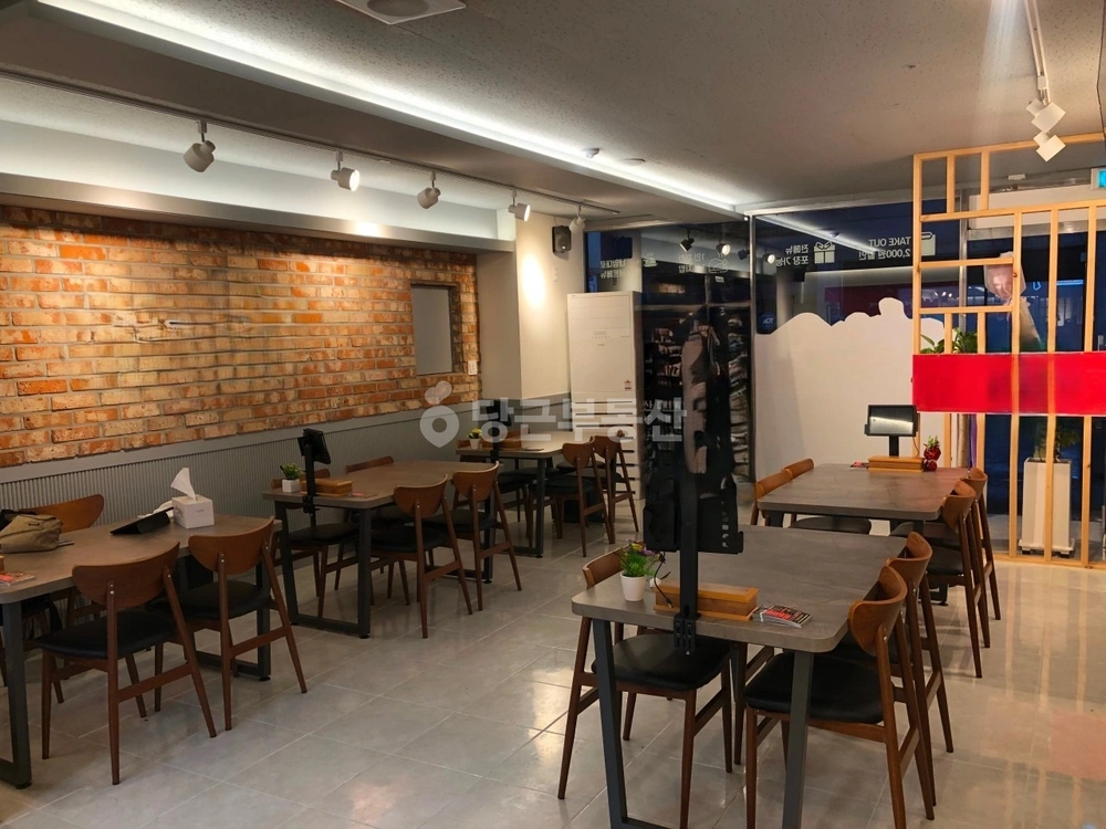 부산광역시 남구 대연동 상가 사진 1
