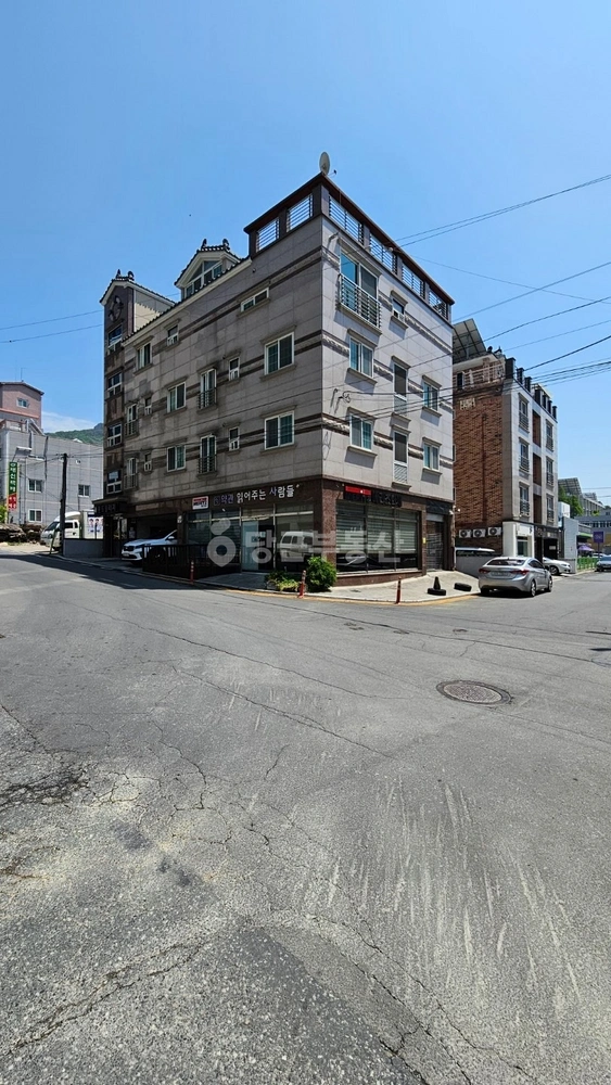 경상남도 창원시 진해구 풍호동 빌라(투룸 이상) 사진 1