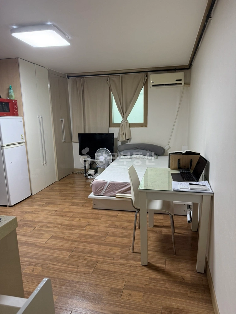 서울특별시 강남구 논현동 원룸 사진 1