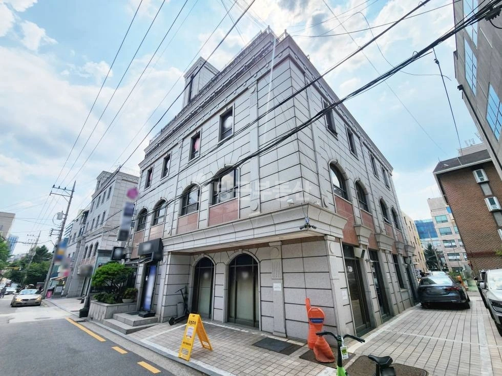 서울특별시 강남구 신사동 상가 사진 1