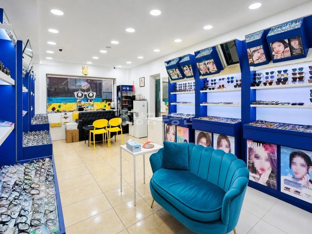 서울특별시 마포구 동교동 상가 사진 1