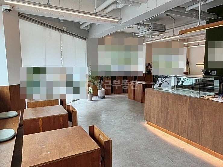 충청남도 천안시 동남구 신부동 상가 사진 1