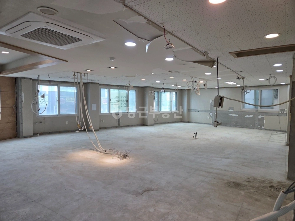 경기도 안산시 상록구 이동 상가 사진 1