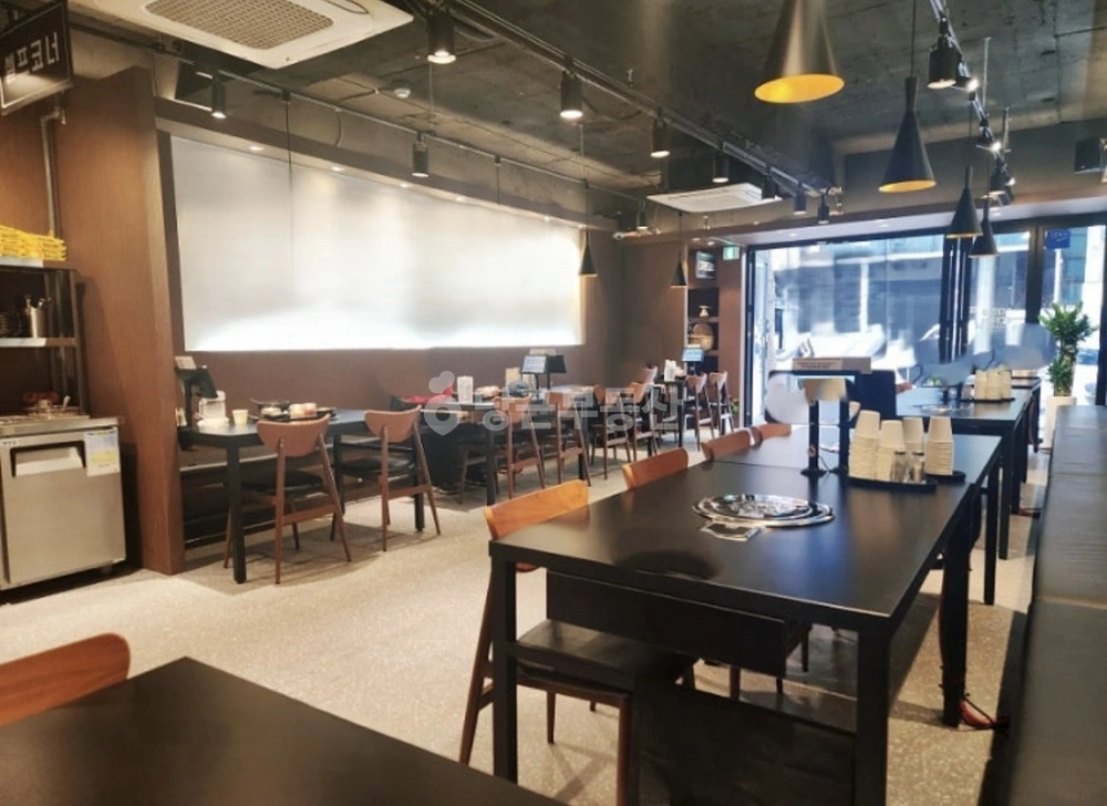 부산광역시 부산진구 초읍동 상가 사진 1