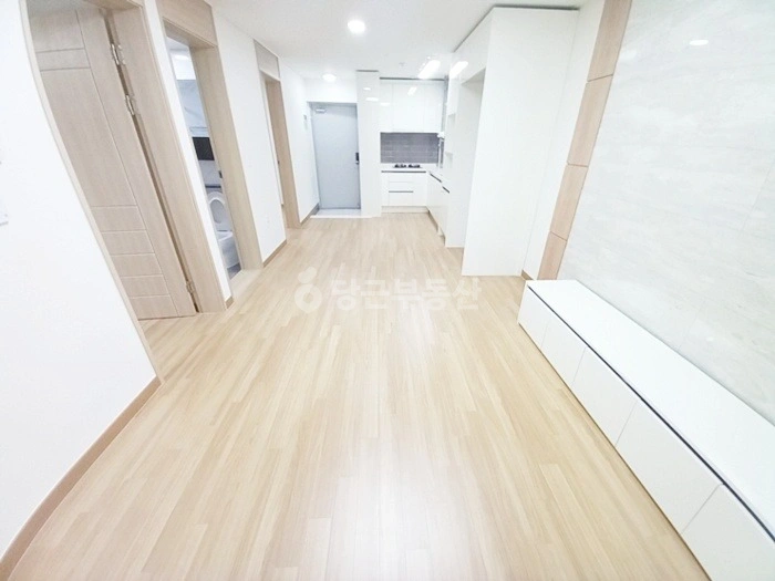 부산광역시 동래구 온천동 아파트 사진 1