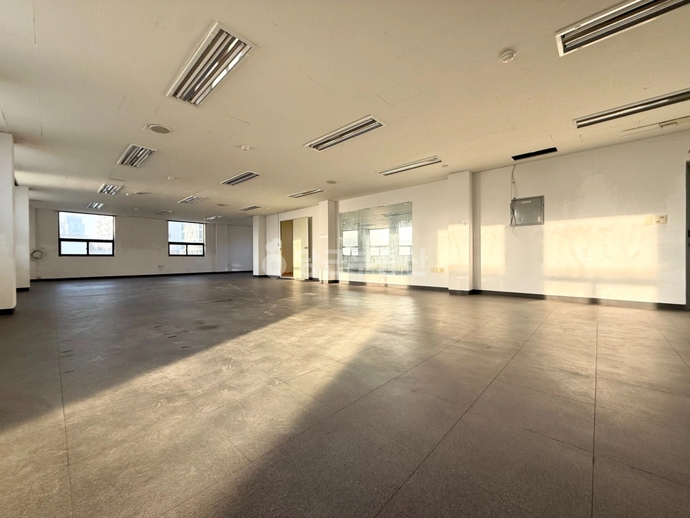 충청남도 천안시 서북구 쌍용동 상가 사진 1