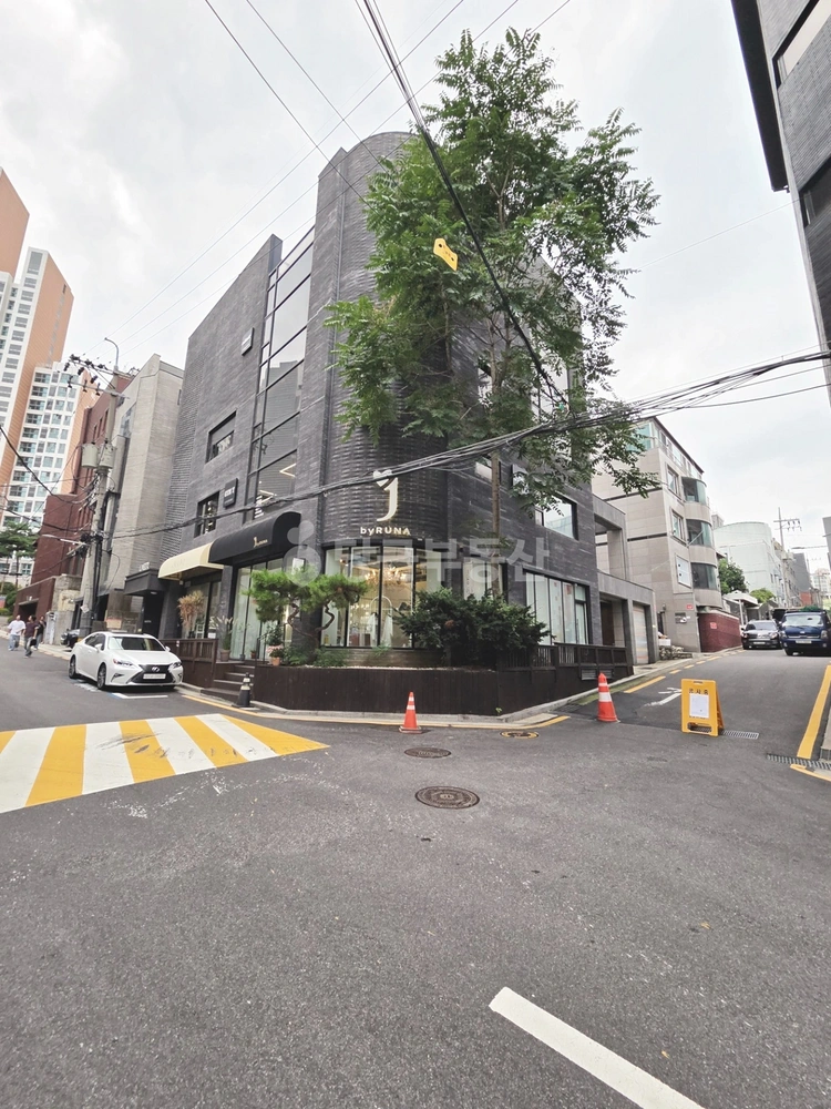서울특별시 강남구 논현동 사무실 사진 1