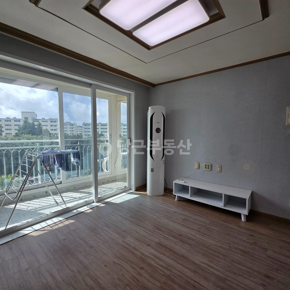 제주특별자치도 서귀포시 동홍동 아파트 사진 1
