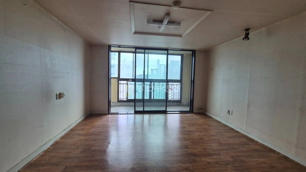 부산광역시 남구 대연동 아파트 사진 1