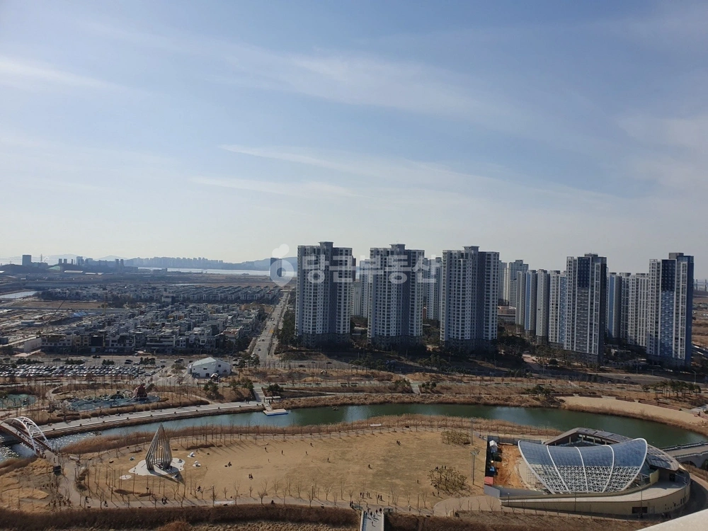 인천광역시 서해구 청라동 아파트 사진 1
