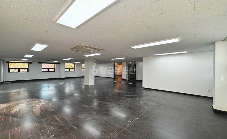 서울특별시 강남구 논현동 사무실 사진 1
