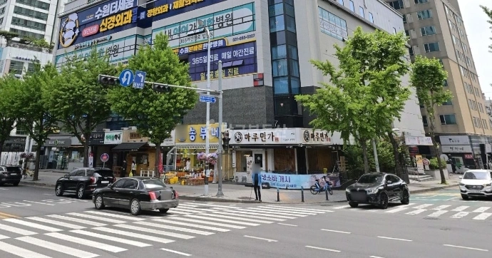 경기도 수원시 팔달구 인계동 상가 사진 1