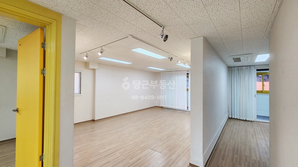 서울특별시 강남구 신사동 사무실 사진 1
