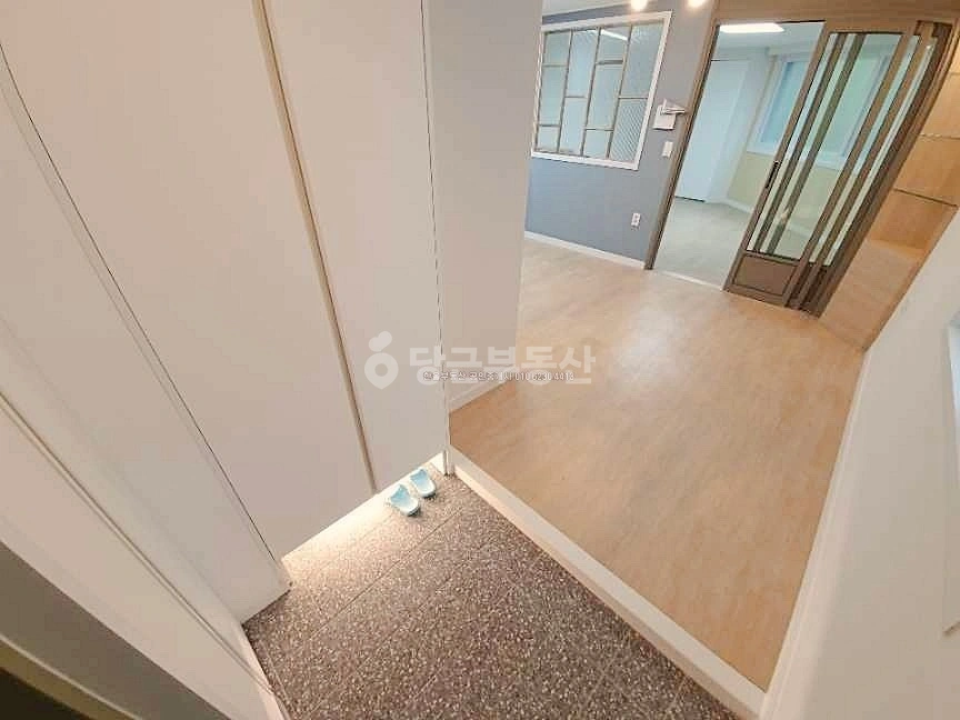 부산광역시 중구 부평동1가 원룸 사진 1