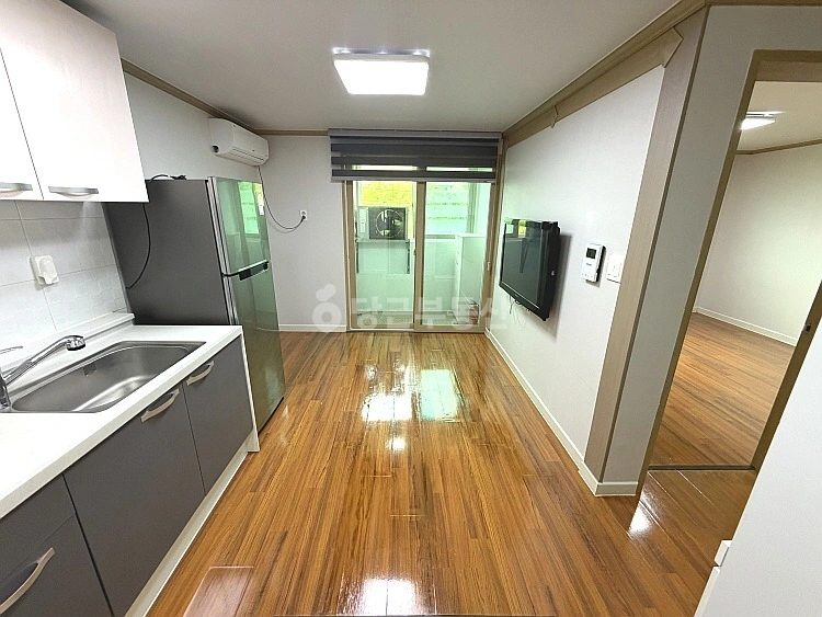 대전광역시 서구 갈마동 원룸 사진 1