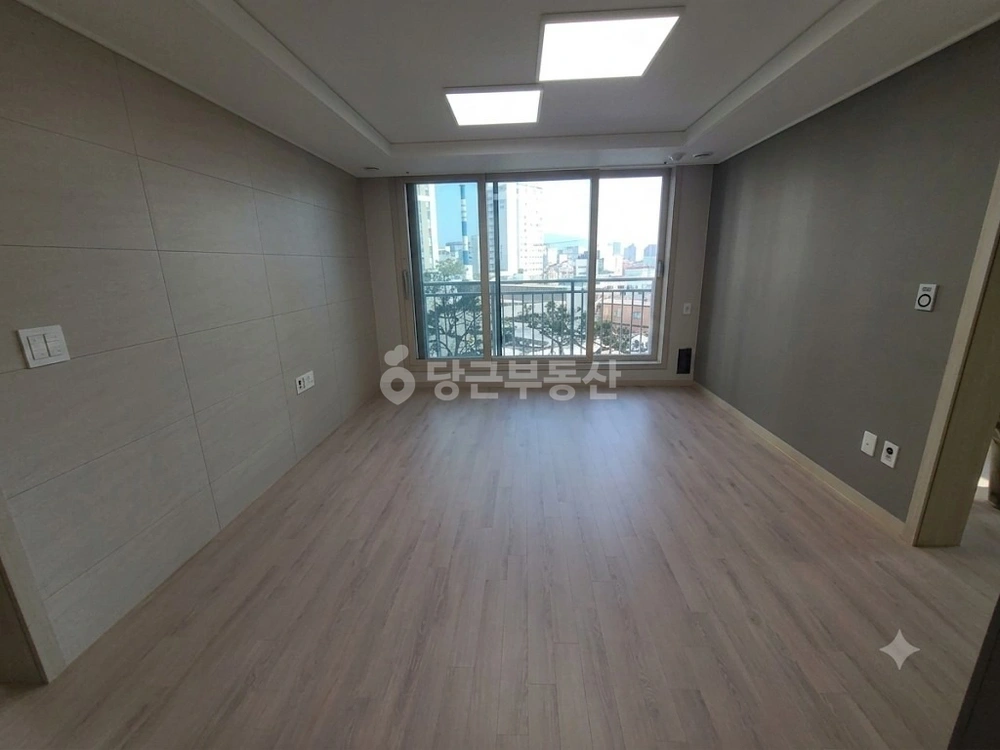 부산광역시 동구 초량동 아파트 사진 1