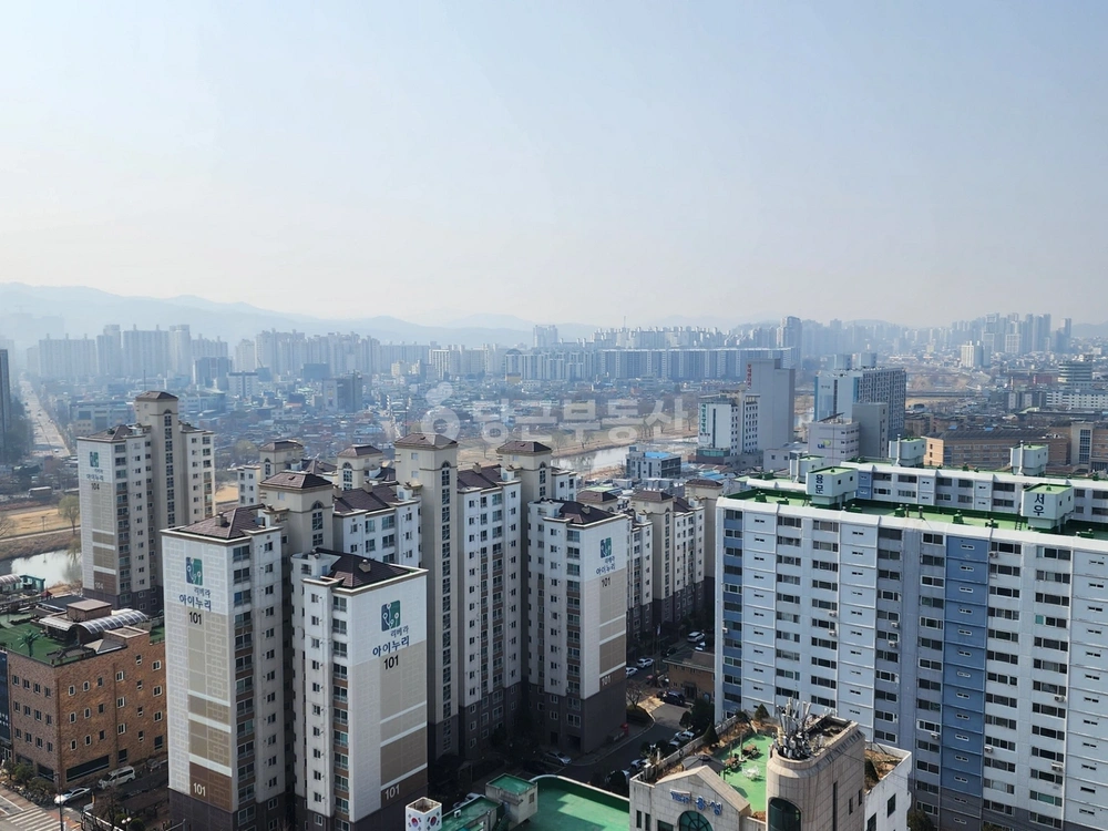 대전광역시 서구 용문동 아파트 사진 1