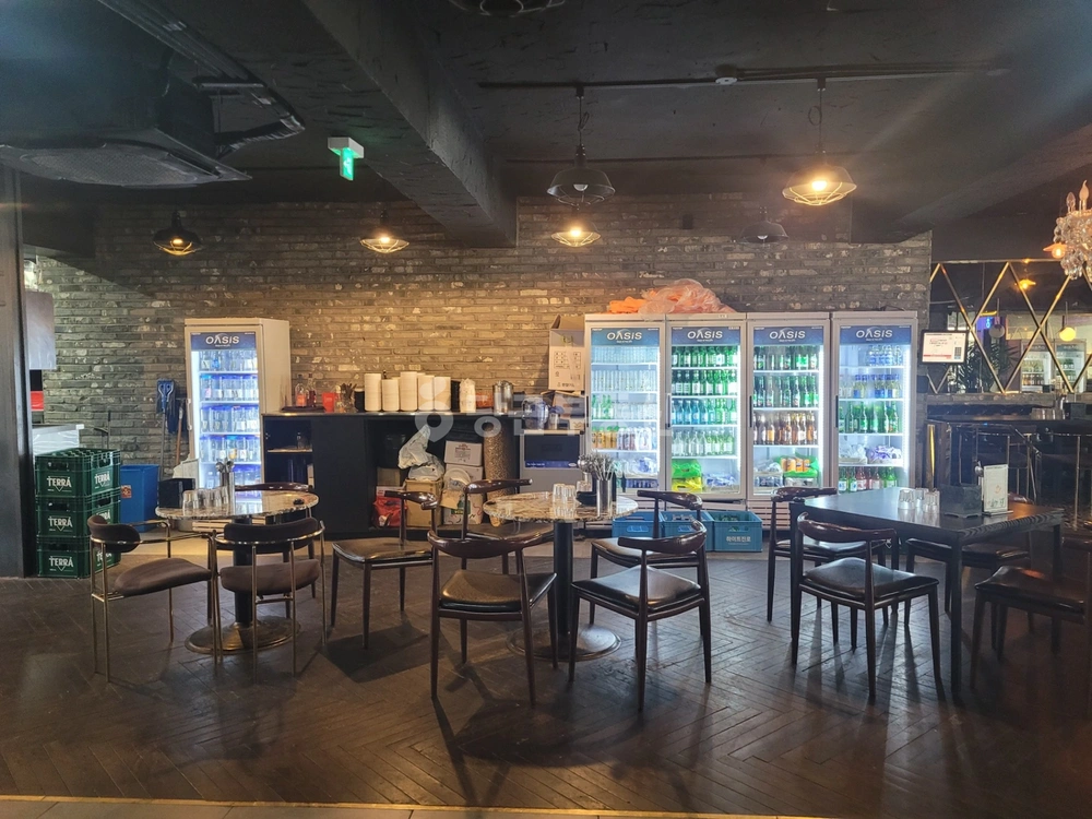 서울특별시 서대문구 창천동 상가 사진 1
