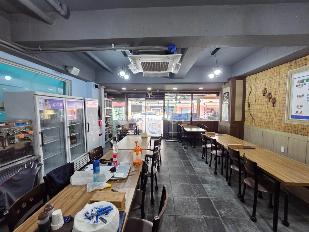 대전광역시 서구 괴정동 상가 사진 1