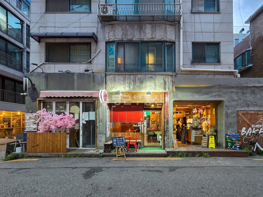 서울특별시 마포구 연남동 상가 사진 1