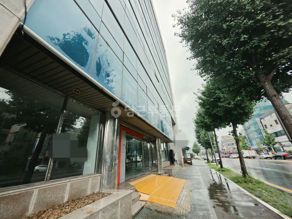 대전광역시 서구 용문동 상가 사진 1