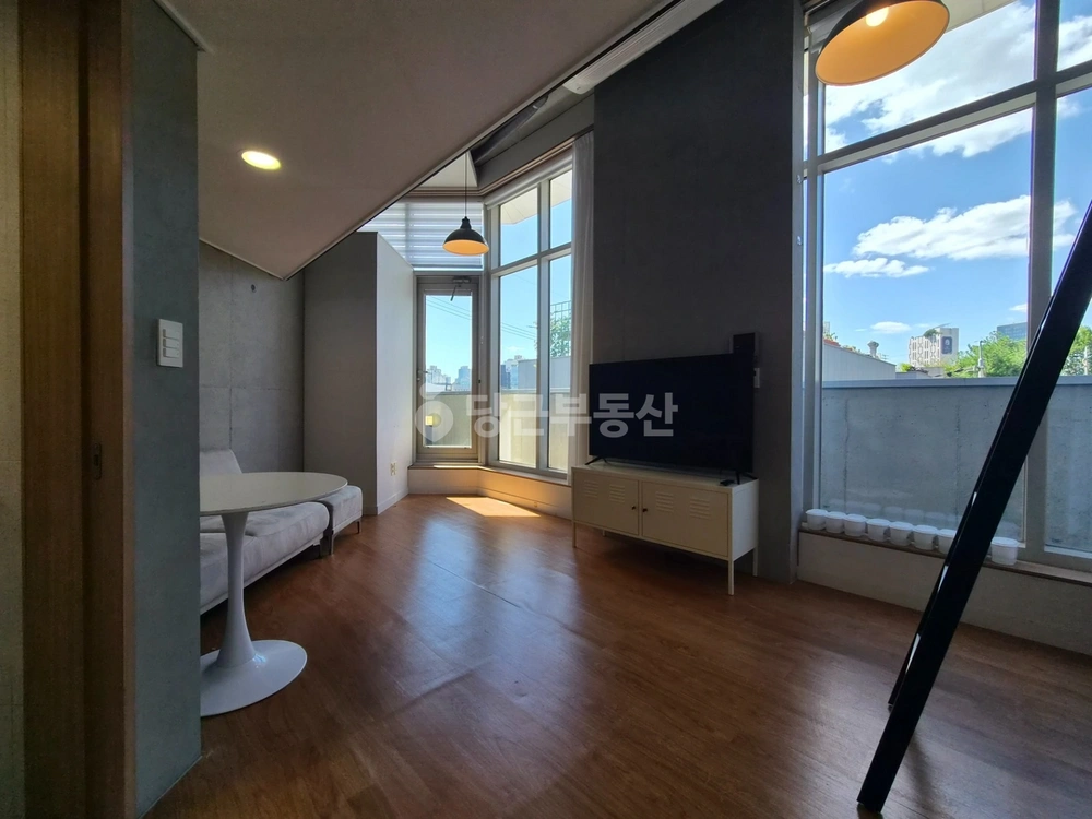 서울특별시 강남구 역삼동 원룸 사진 1