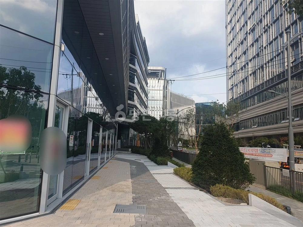 경기도 과천시 갈현동 상가 사진 1