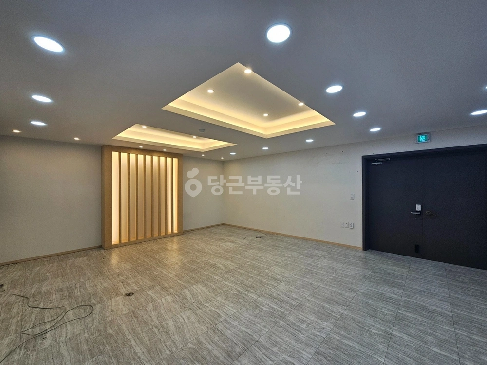 대전광역시 서구 탄방동 상가 사진 1