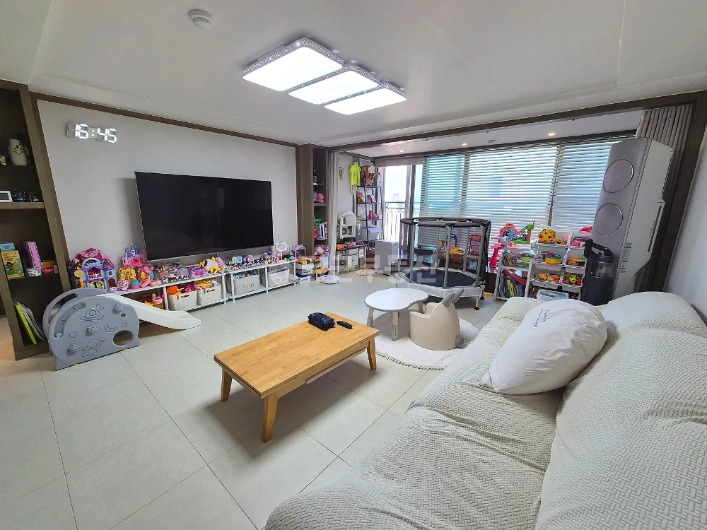 전남광주통합특별시 여수시 안산동 아파트 사진 1
