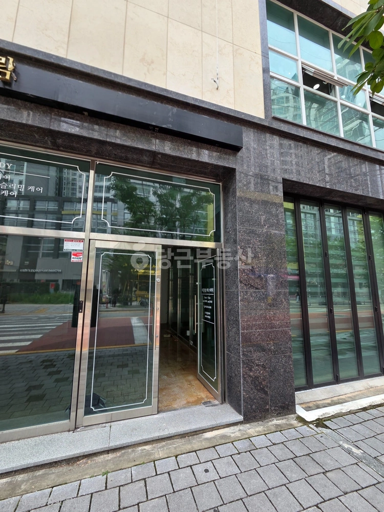 전남광주통합특별시 동구 산수동 상가 사진 1